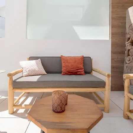 Romana - Direct Aan Zee - Incl Prive Parkeerplaats In Parkeergarage! Apartamento Dénia