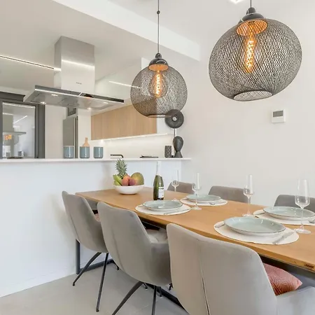 Apartment Romana - Direct Aan Zee - Incl Prive Parkeerplaats In Parkeergarage! Dénia